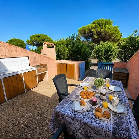 Дом отдыха Maison Au Calme, Terrasse & Plage Proche *