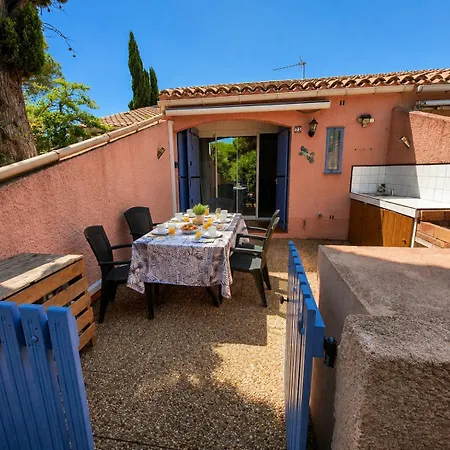 Дом отдыха Maison Au Calme, Terrasse & Plage Proche *