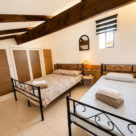 Maison Au Calme, Terrasse & Plage Proche
